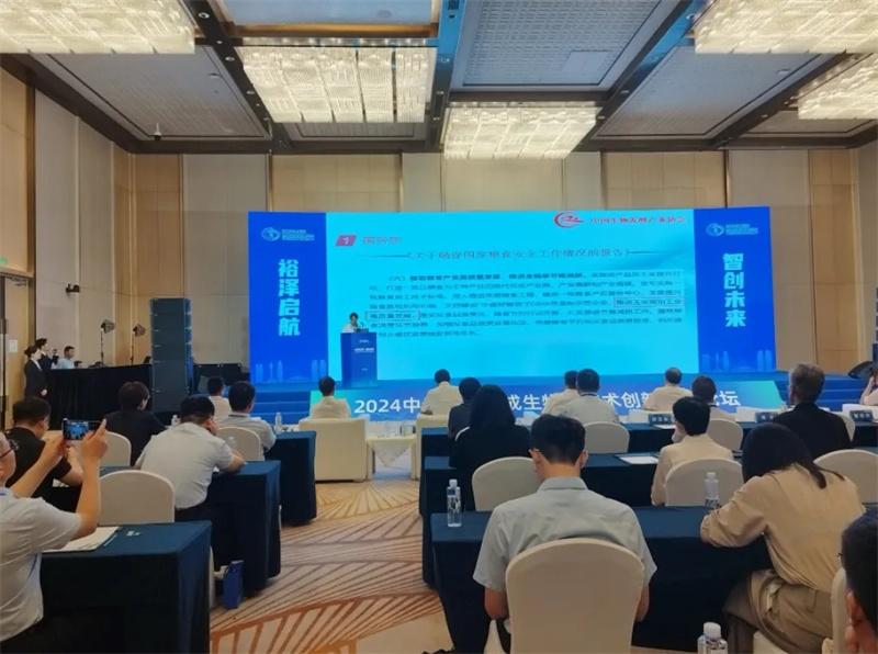 1722389805414824.jpg jag.jpg