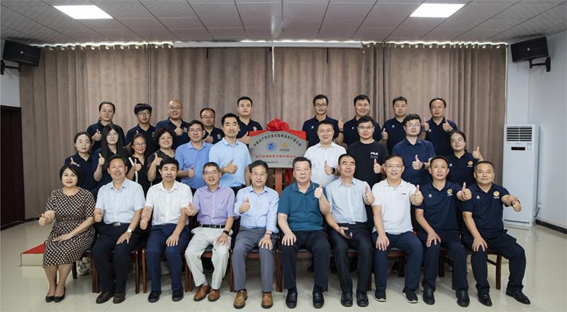 1758878884747942.jpg 645.jpg